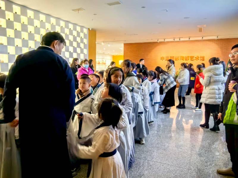 文化赋能：凉山魔创文旅挖掘城市文化资源的实践探索